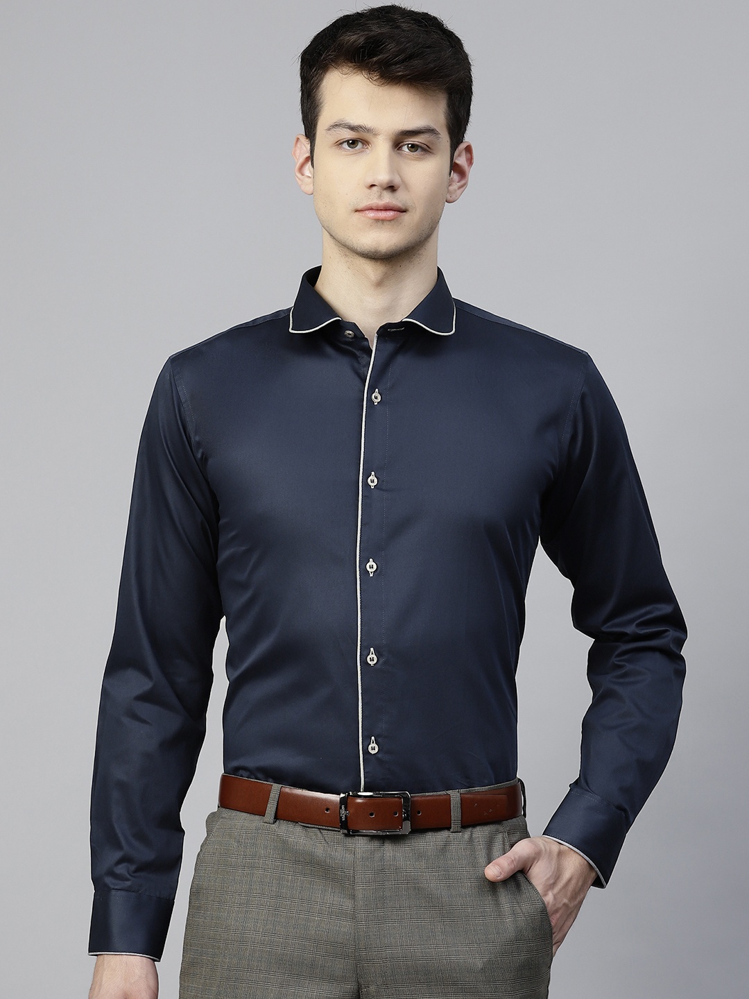 

MANQ Men Navy Blue Slim Fit Solid Formal Shirt