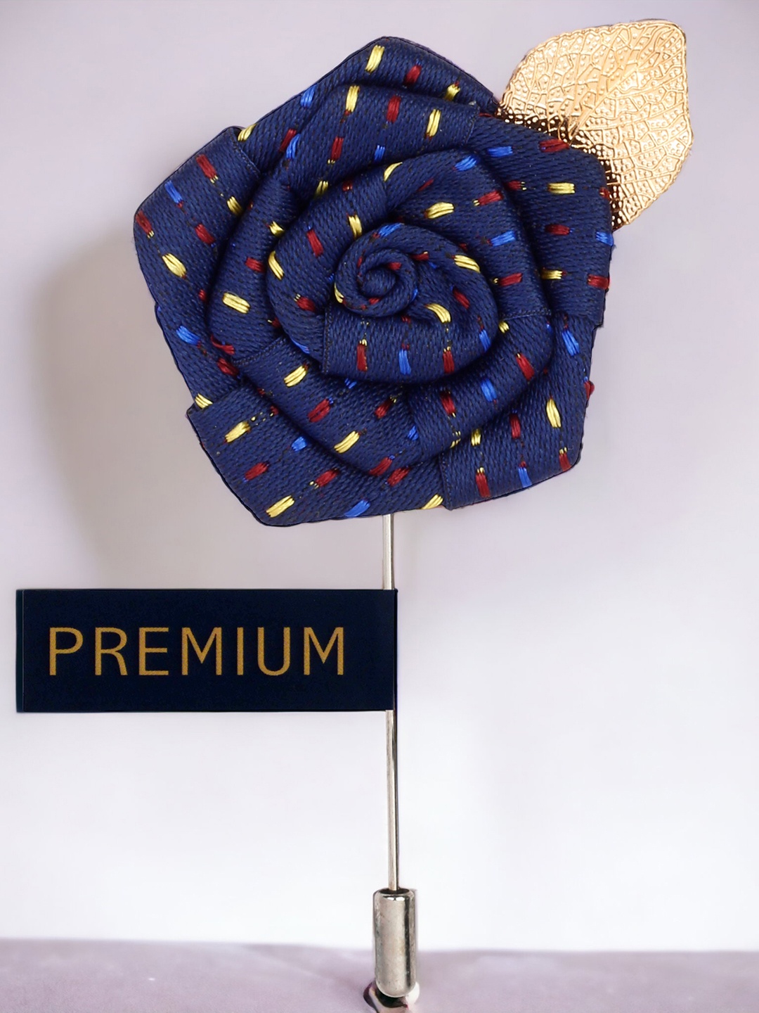 

PELUCHE Unisex Navy Blue Floral Pentagon Lapel Pin