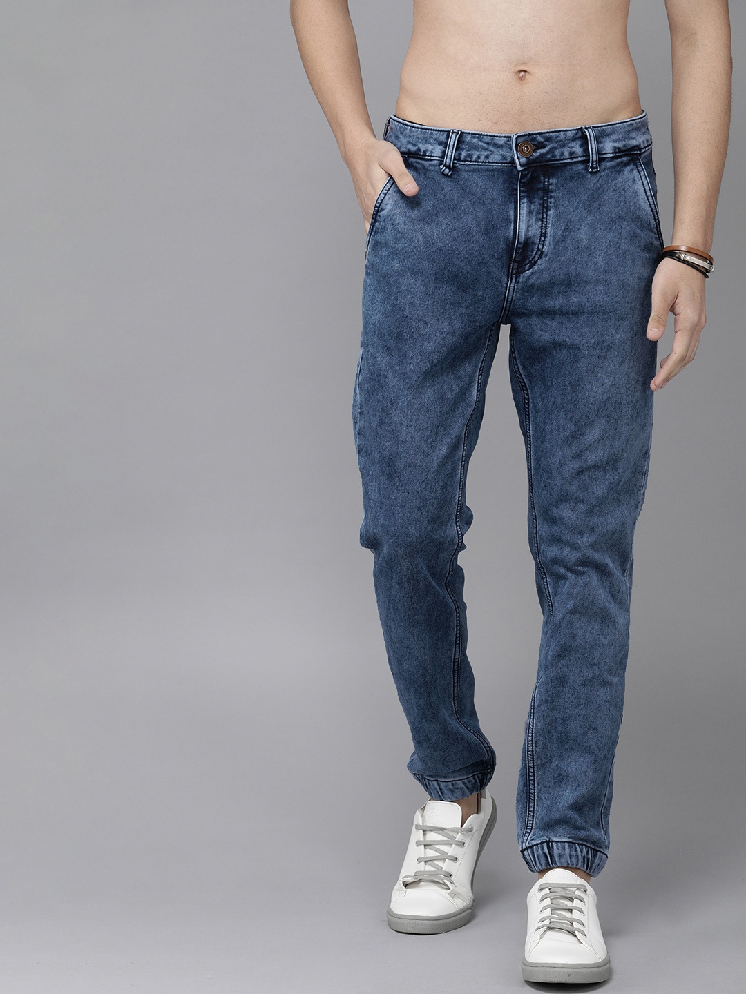 

Roadster Men Blue Jogger Mid-Rise Clean Look Stretchable Jeans