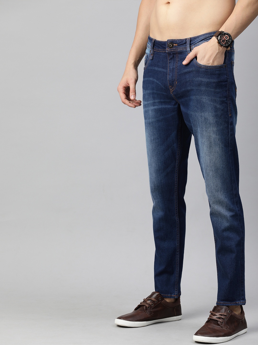 

Roadster Men Blue Slim Tapered Fit Mid-Rise Clean Look Stretchable Jeans