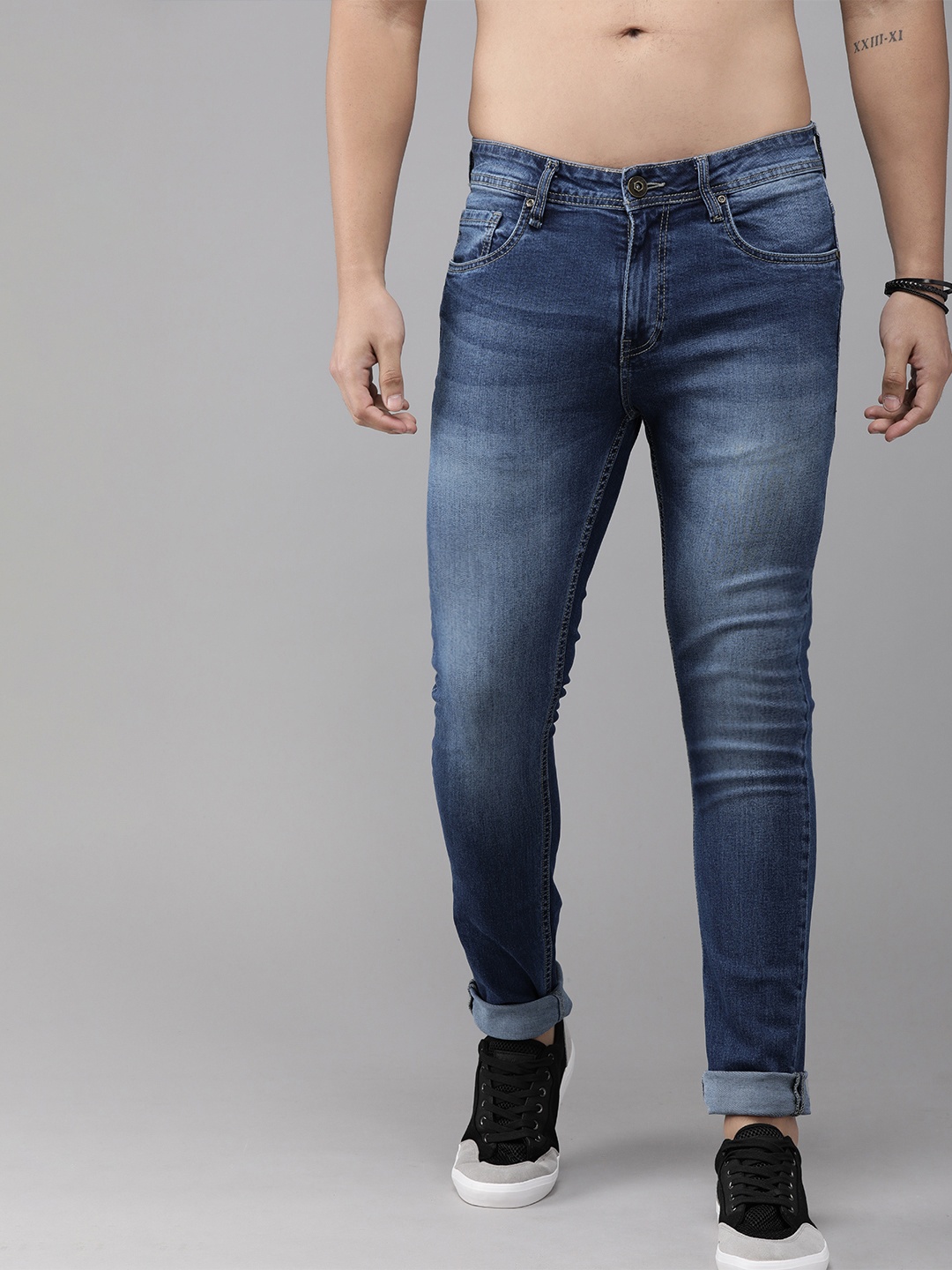 

Roadster Men Blue Regular Fit Mid-Rise Clean Look Jeans