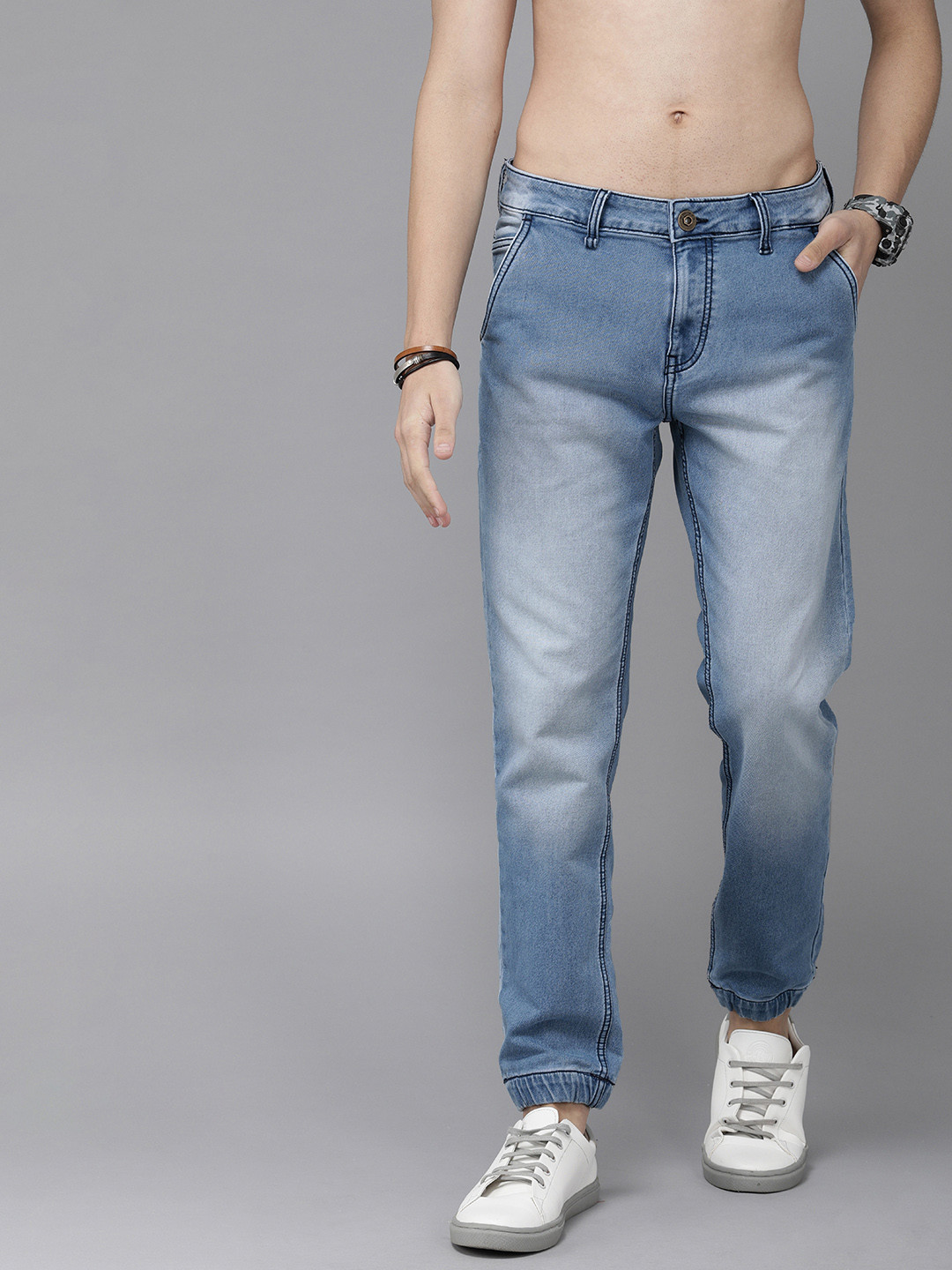 

Roadster Men Blue Jogger Mid-Rise Clean Look Stretchable Jeans