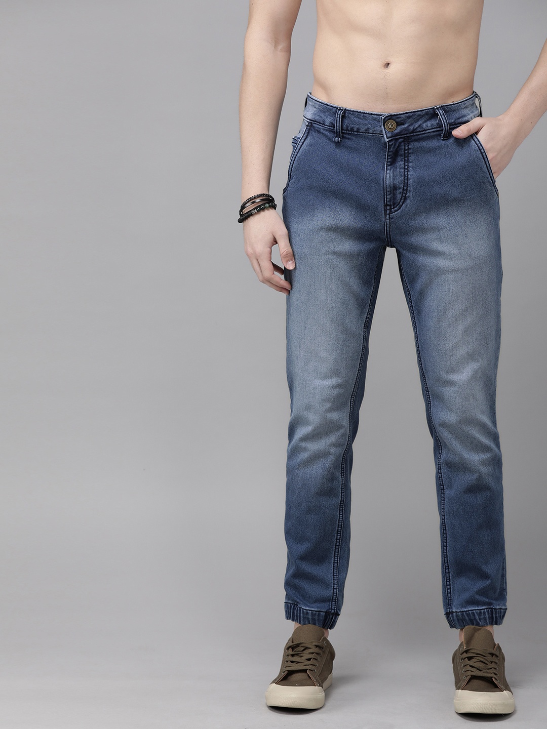 

Roadster Men Blue Jogger Mid-Rise Clean Look Stretchable Jeans