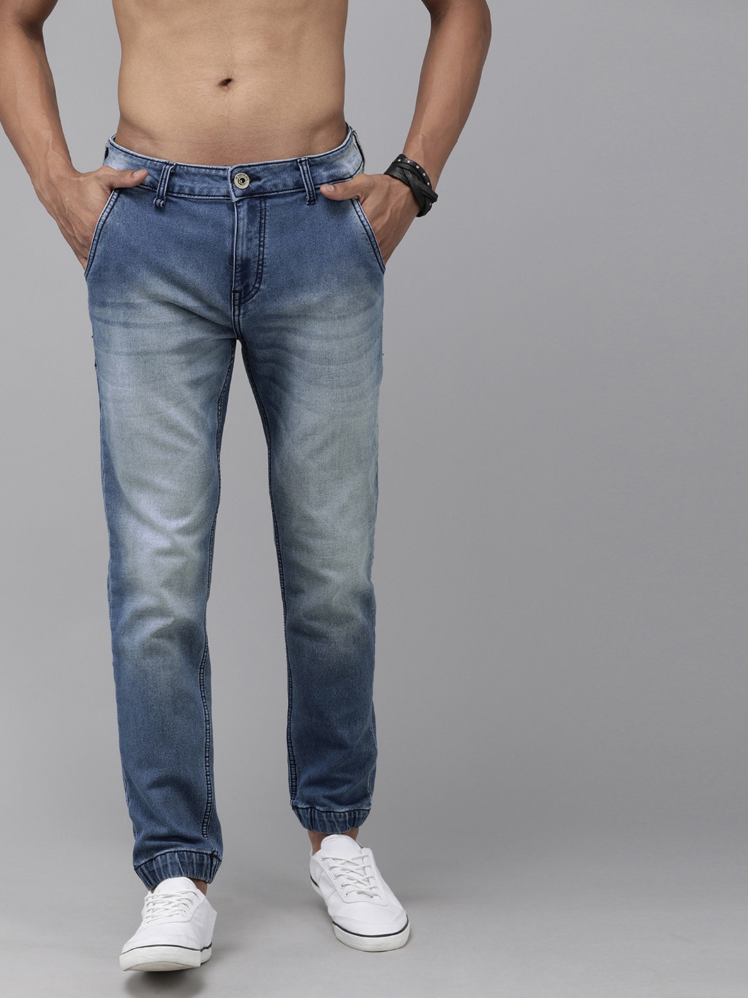 

Roadster Men Blue Jogger Mid-Rise Clean Look Stretchable Jeans