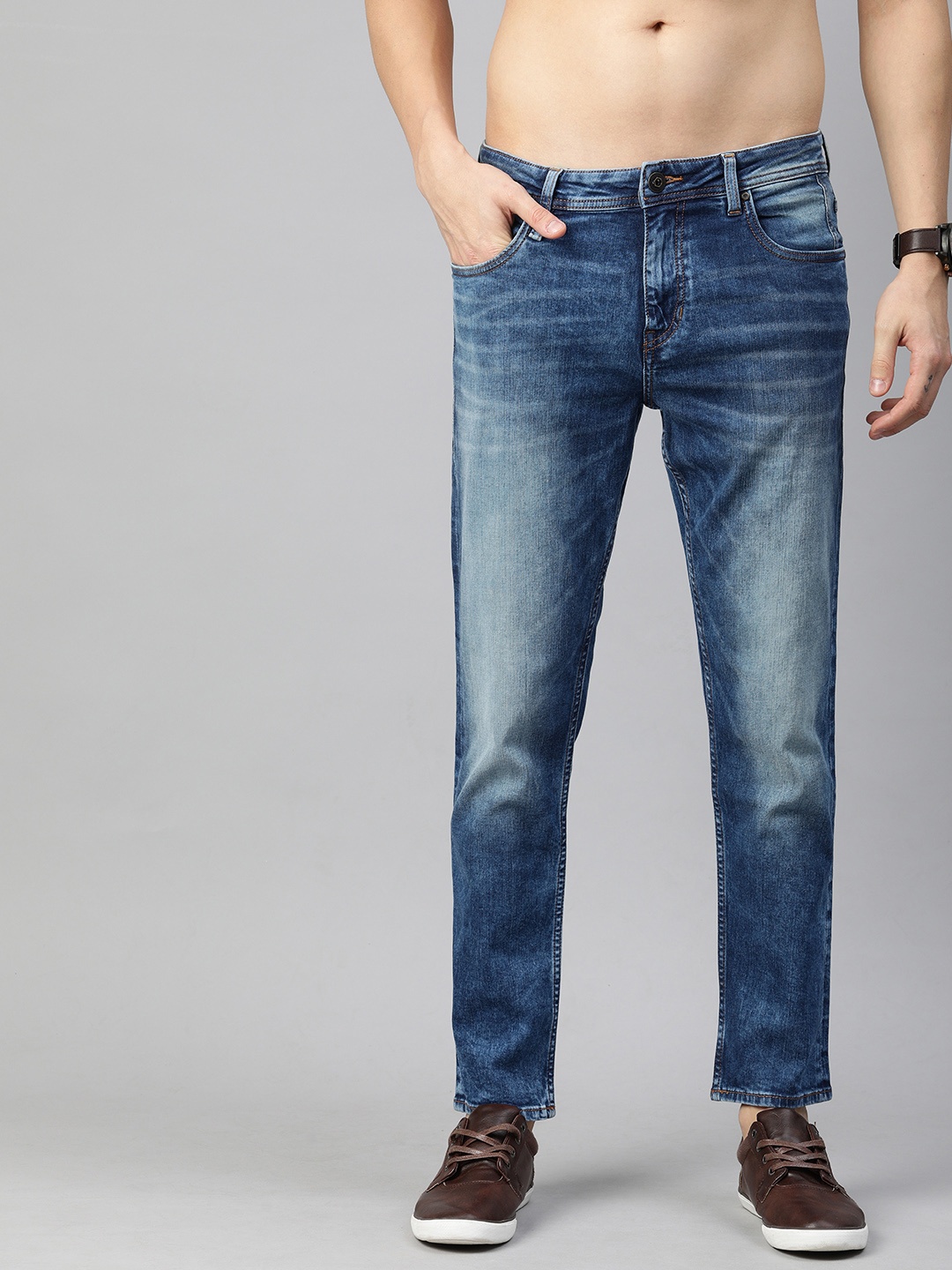 

Roadster Men Blue Slim Tapered Fit Mid-Rise Clean Look Stretchable Jeans