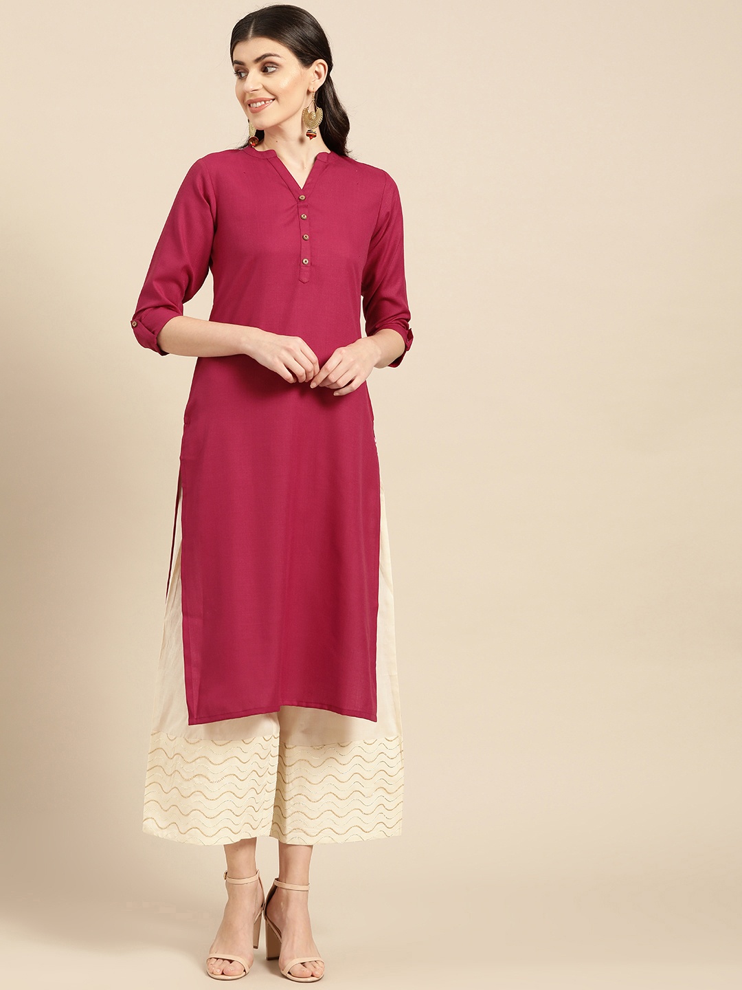 

Varanga Women Maroon Solid Straight Kurta