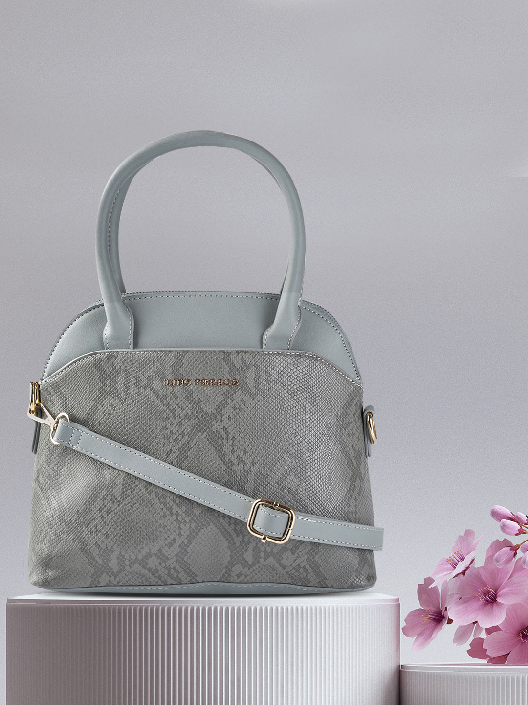 

Lino Perros Grey & Blue Snakeskin Textured Handheld Bag