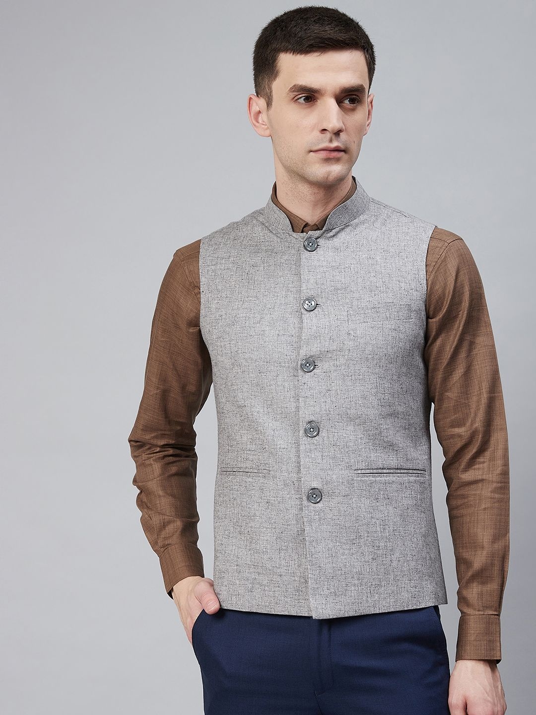 

Shaftesbury London Men Grey Solid Single-Breasted Nehru Jacket