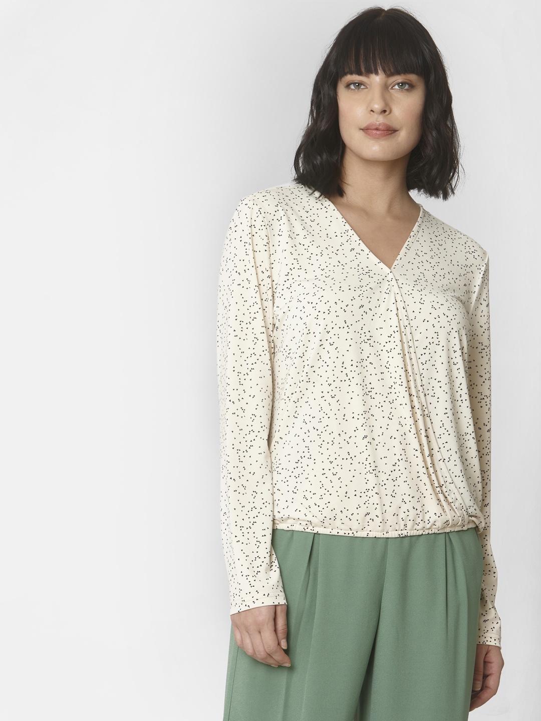 

Vero Moda Women Cream-coloured & Black Printed Wrap Top