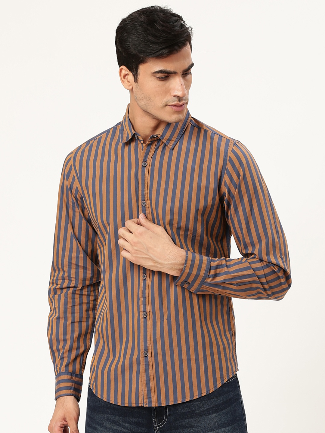 

United Colors of Benetton Men Mustard Yellow & Blue Slim Fit Striped Casual Shirt