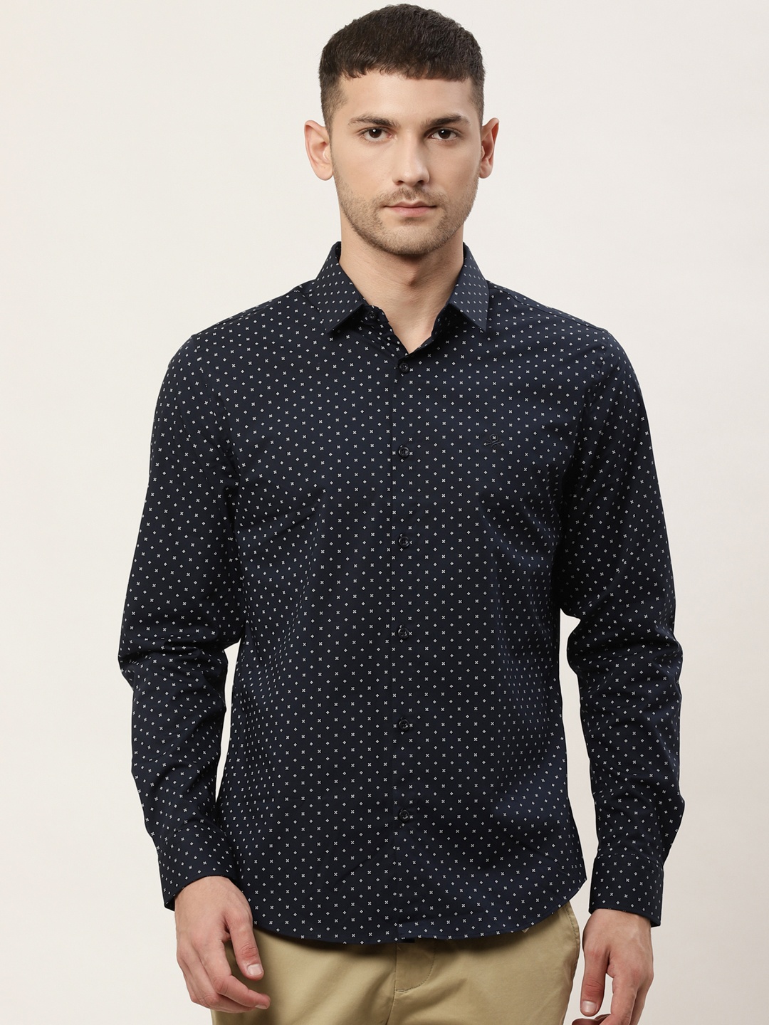 

United Colors of Benetton Men Navy Blue & White Slim Fit Printed Casual Shirt