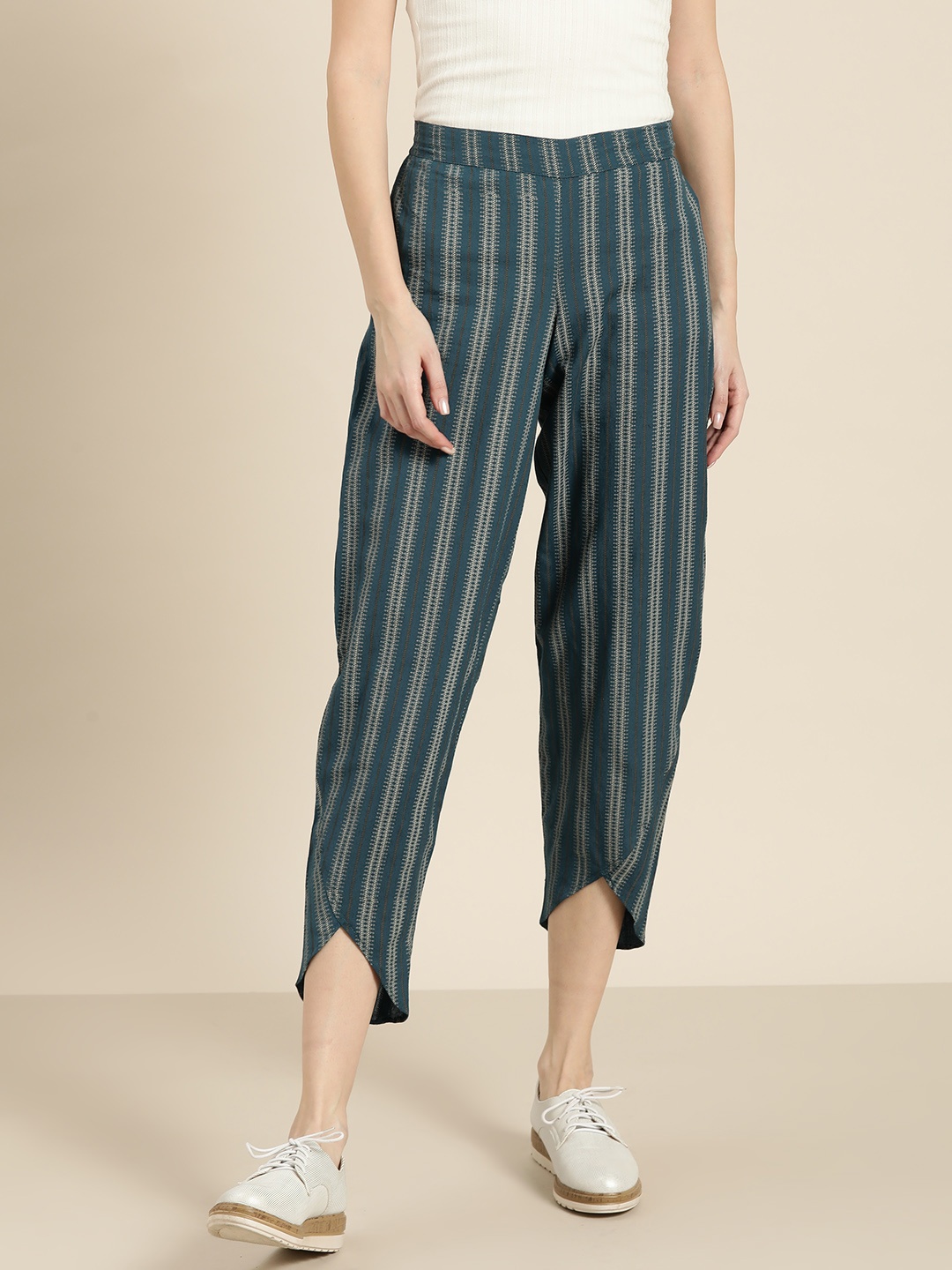 

Shae by SASSAFRAS Women Teal Blue & Off-White Striped Cropped Trousers