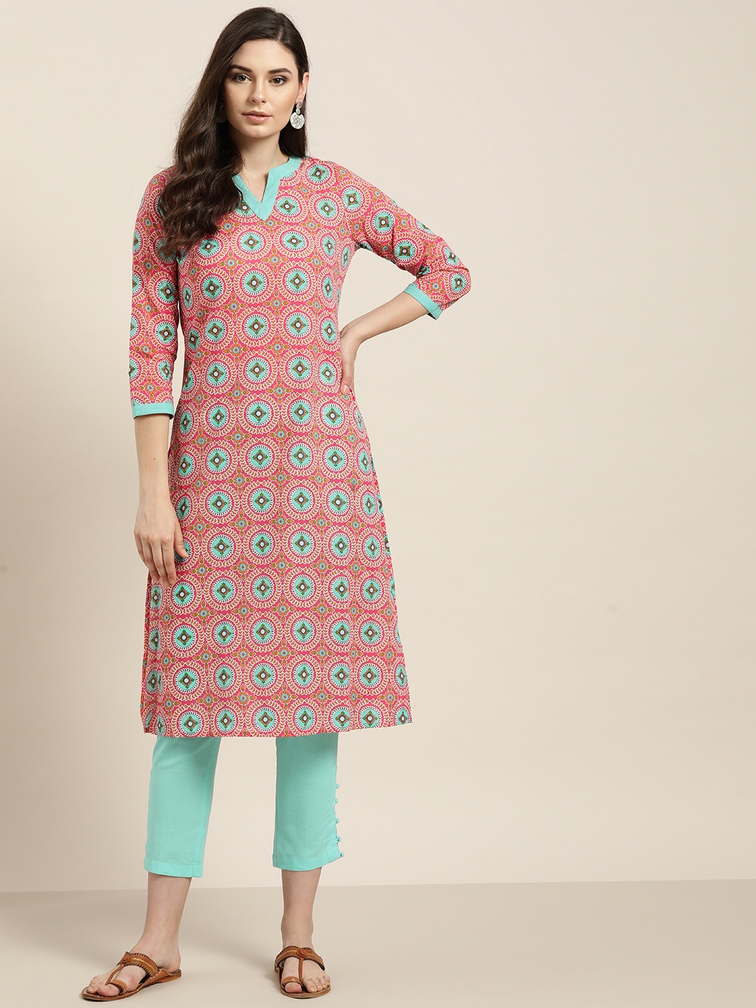 

Shae by SASSAFRAS Women Pink & Blue Printed Kurta with Trousers