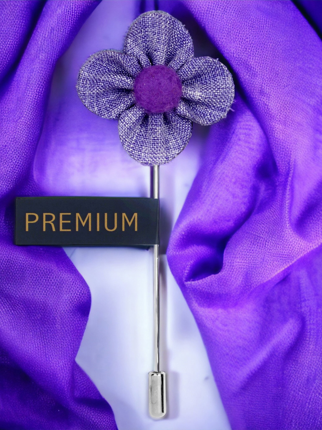 

PELUCHE Unisex Lavender & Silver-Toned The Four Petal Checkerd Flower Lapel Pin