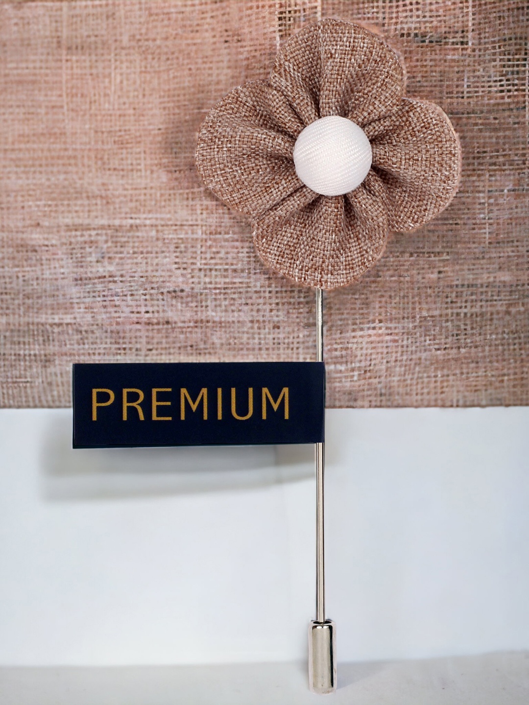 

PELUCHE Unisex Khaki-Coloured & White The Four Petal Flower Lapel Pin