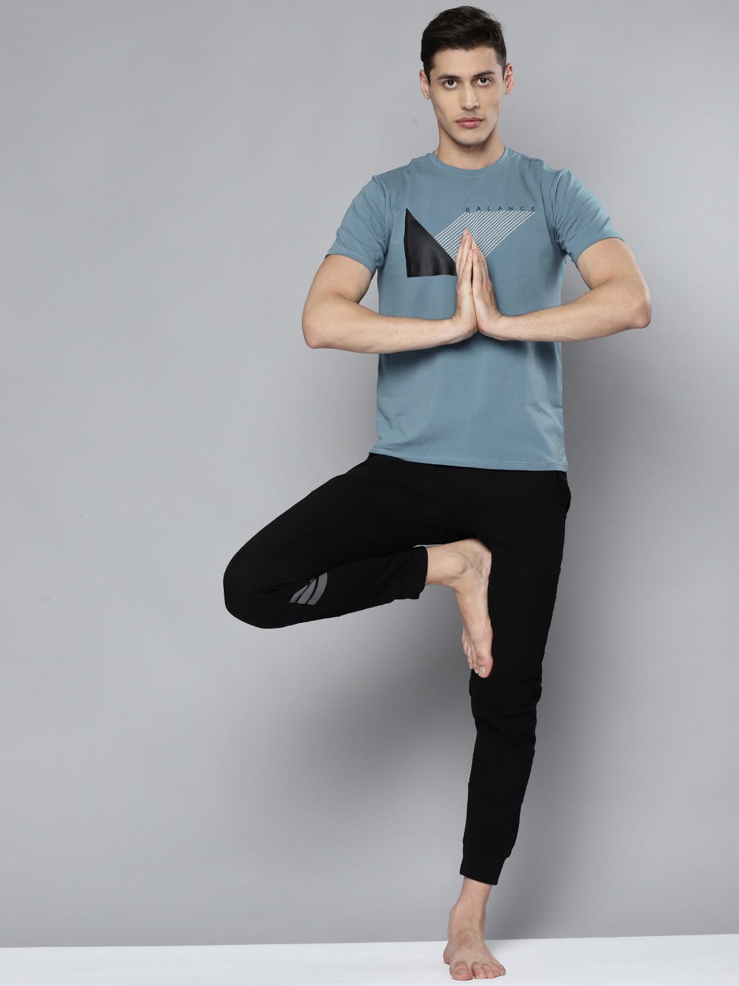 

HRX by Hrithik Roshan Men Aegean Blue Printed Organic Yoga Tshirts
