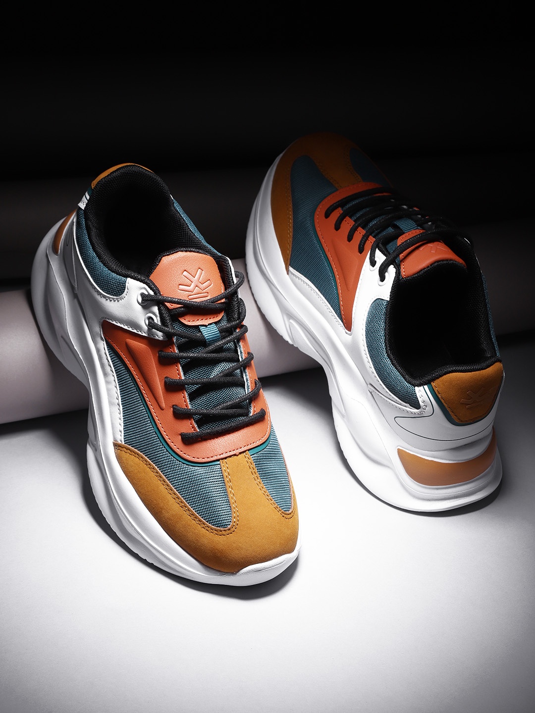 

WROGN Men Mustard Yellow & White Colourblocked Sneakers
