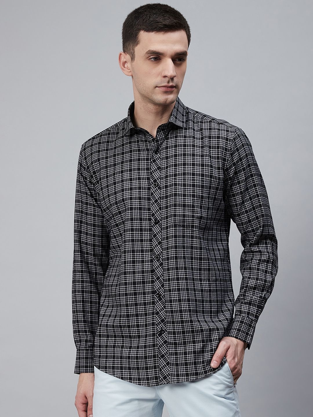 

Shaftesbury London Men Black & White Enzyme-Washed Eco-Friendly Smart Fit Checked Shirt