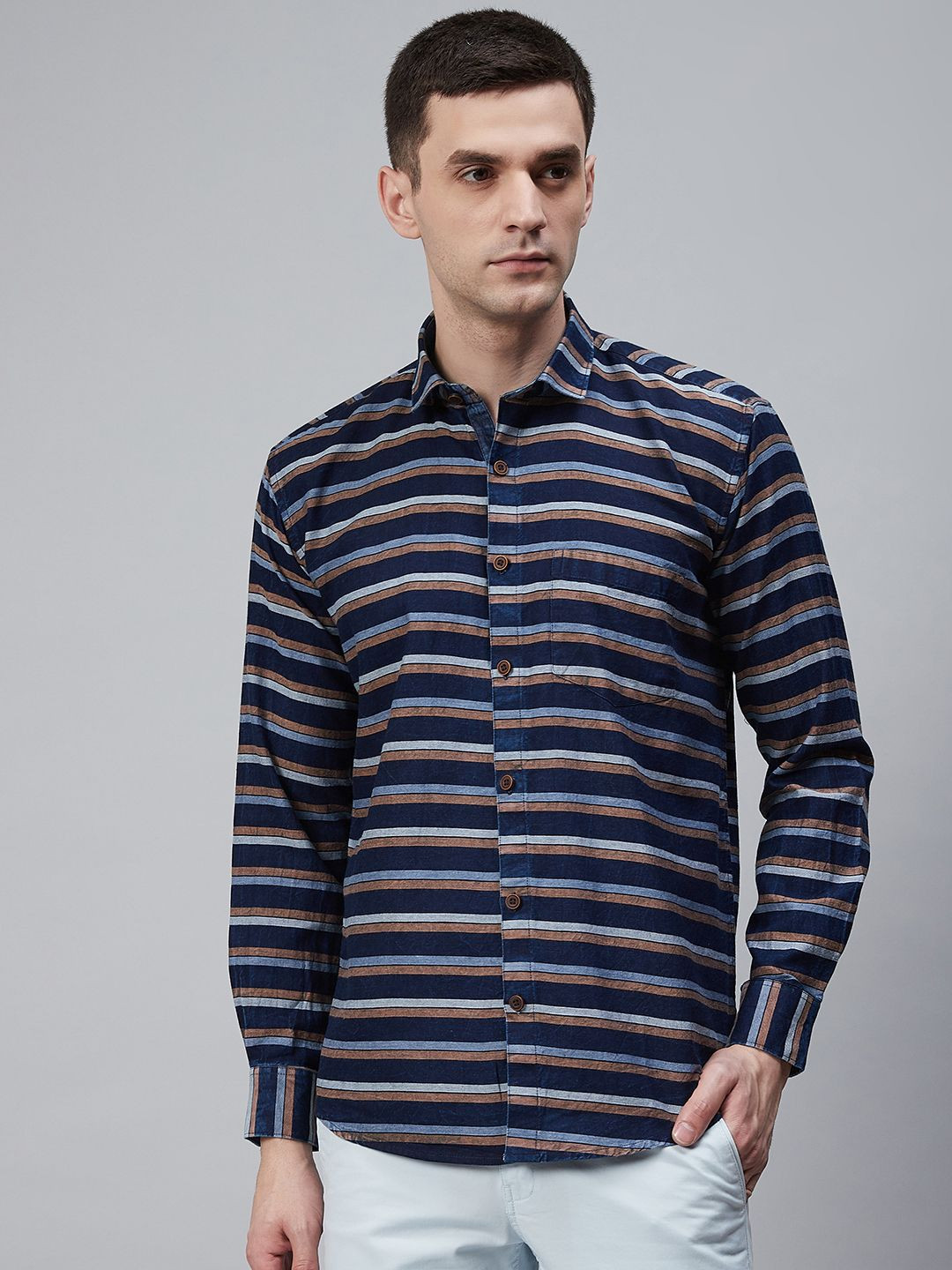 

Shaftesbury London Men Navy Blue & Beige Enzyme-Washed Eco-Friendly Smart Striped Shirt