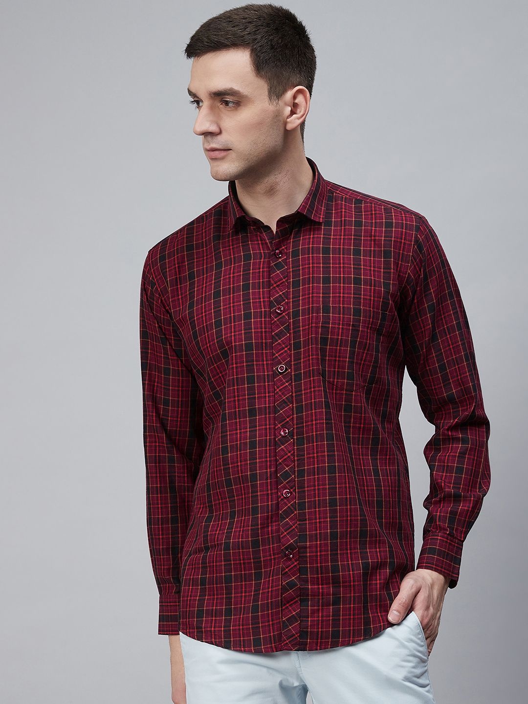 

Shaftesbury London Men Rust Red & Black Enzyme-Washed Eco-Friendly Smart Fit Checked Shirt