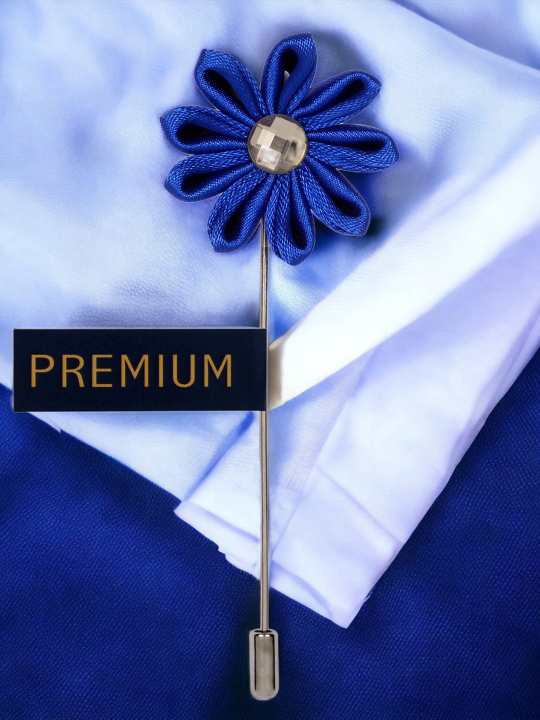 

PELUCHE Unisex Blue Glowing Petals Lapel Pin