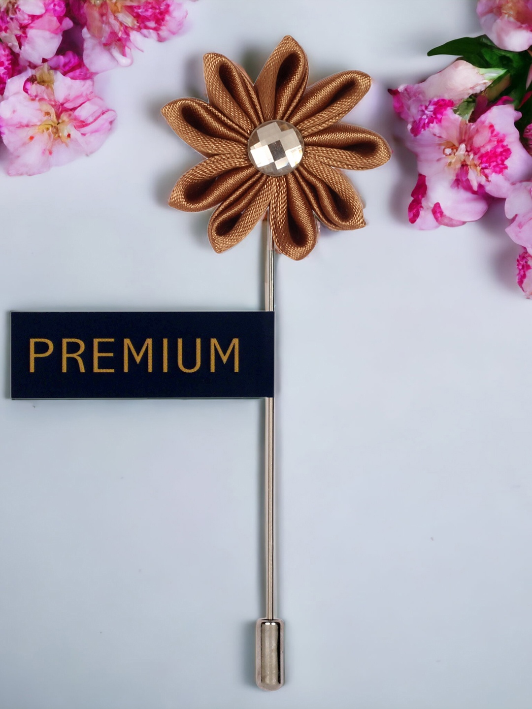 

PELUCHE Unisex Brown Glowing Petals Lapel Pin
