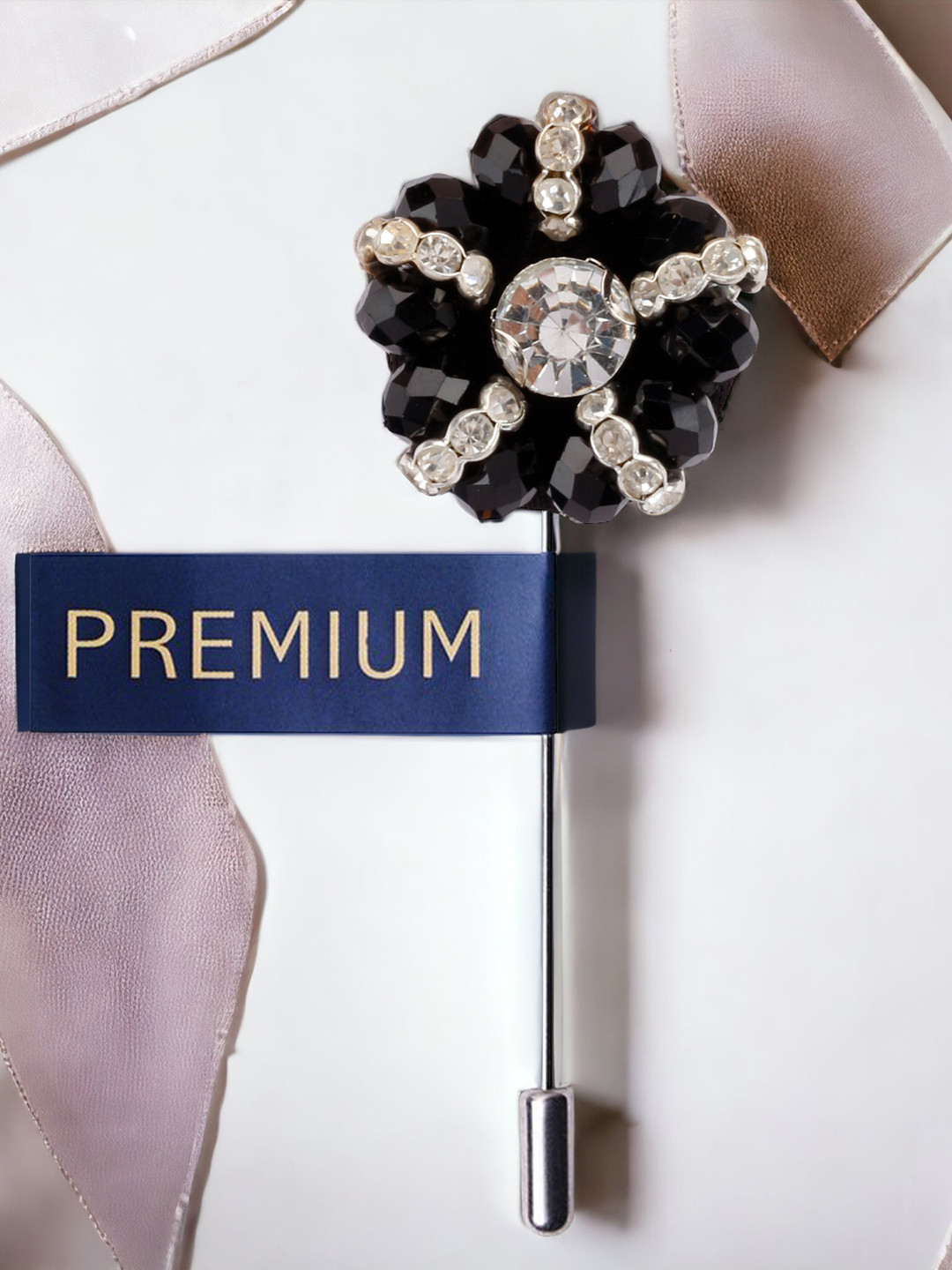 

PELUCHE Unisex Black & Silver-Toned Stone-Studded Jeweled Flower Lapel Pin