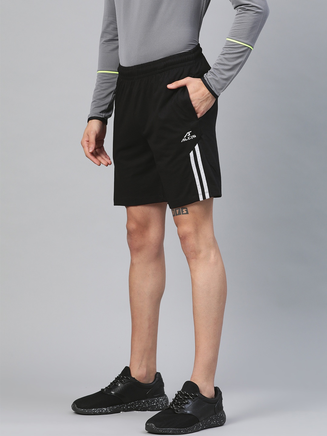 

Alcis Men Black Solid Regular Fit Sports Shorts