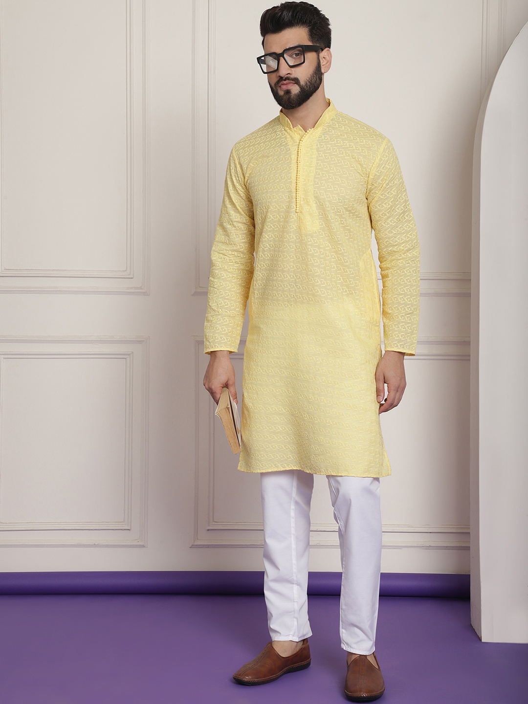 

SOJANYA Men Yellow & White Embroidered Kurta with Churidar