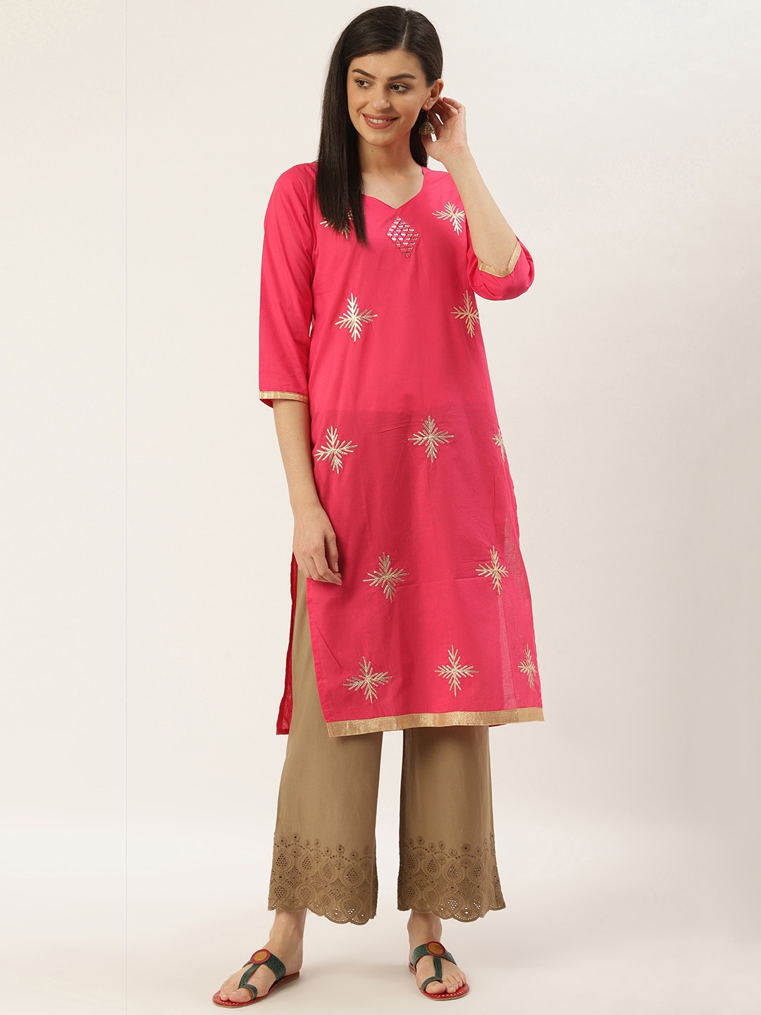 

Varkha Fashion Women Pink & Golden Gotta Patti Work Straight Kurta