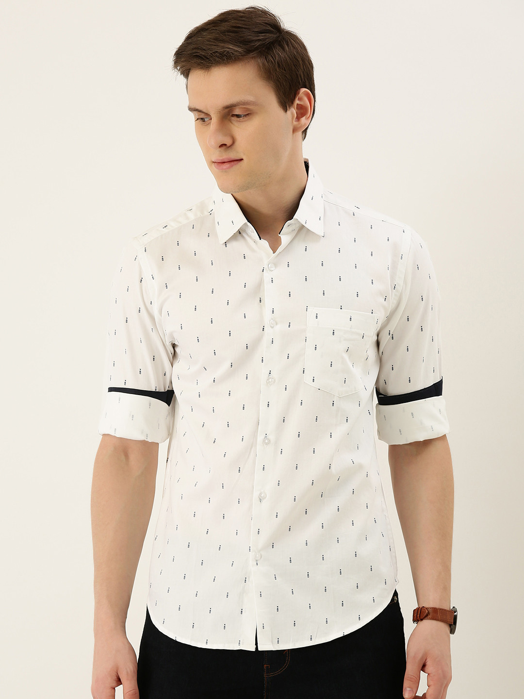 

IVOC Men White & Black Slim Fit Printed Casual Shirt