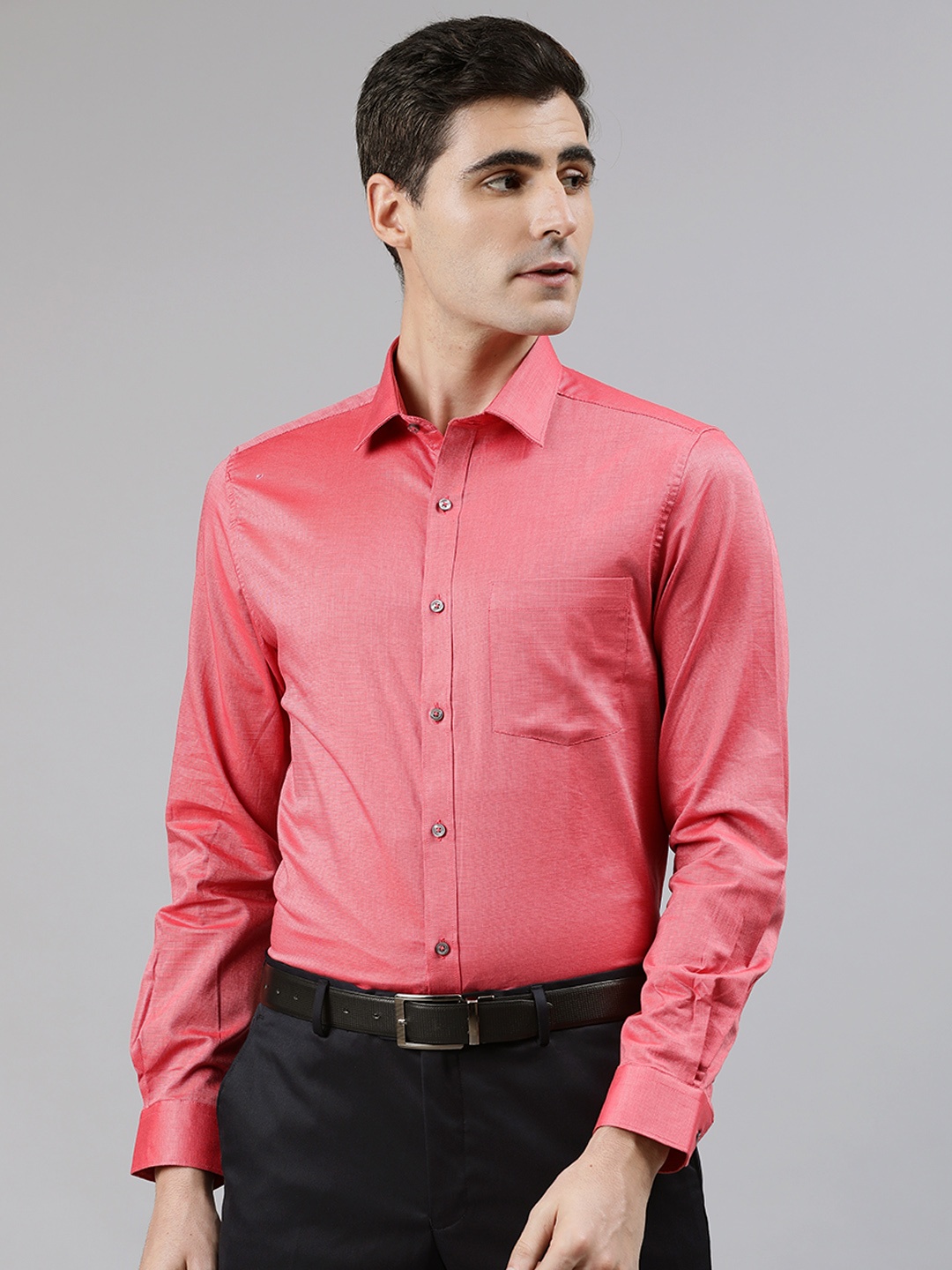 

Turtle Men Red Slim Fit Textured Formal Shirt