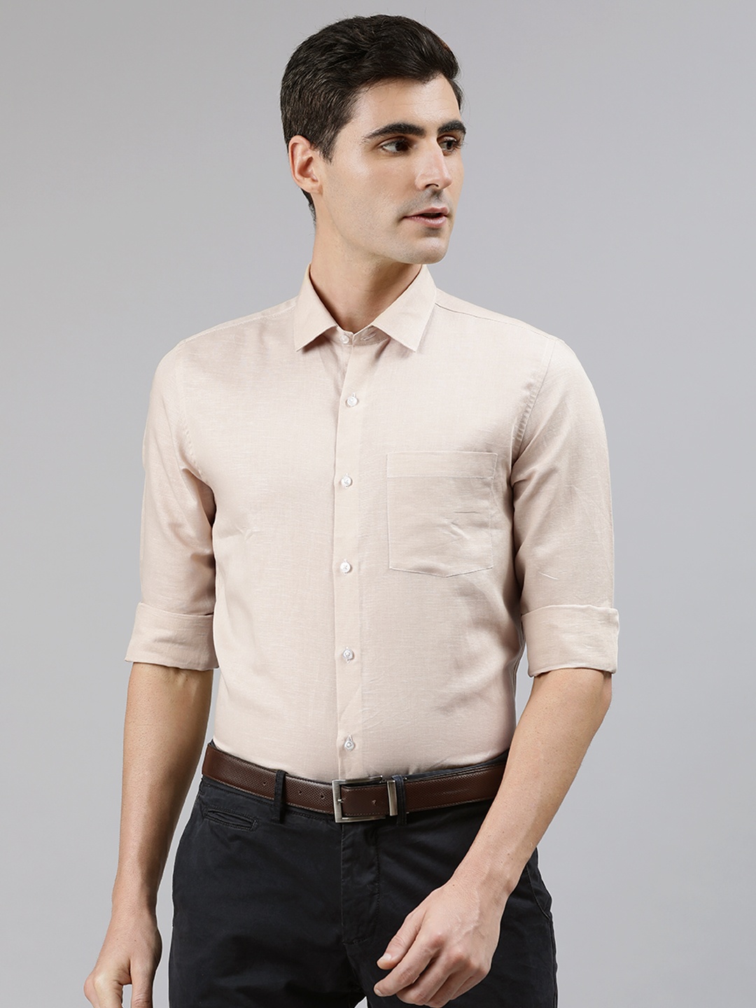 

Turtle Men Beige Slim Fit Textured Formal Shirt