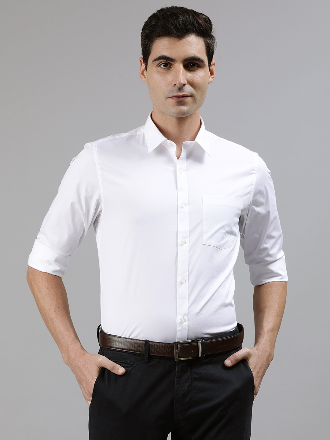 

Turtle Men White Slim Fit Solid Formal Shirt