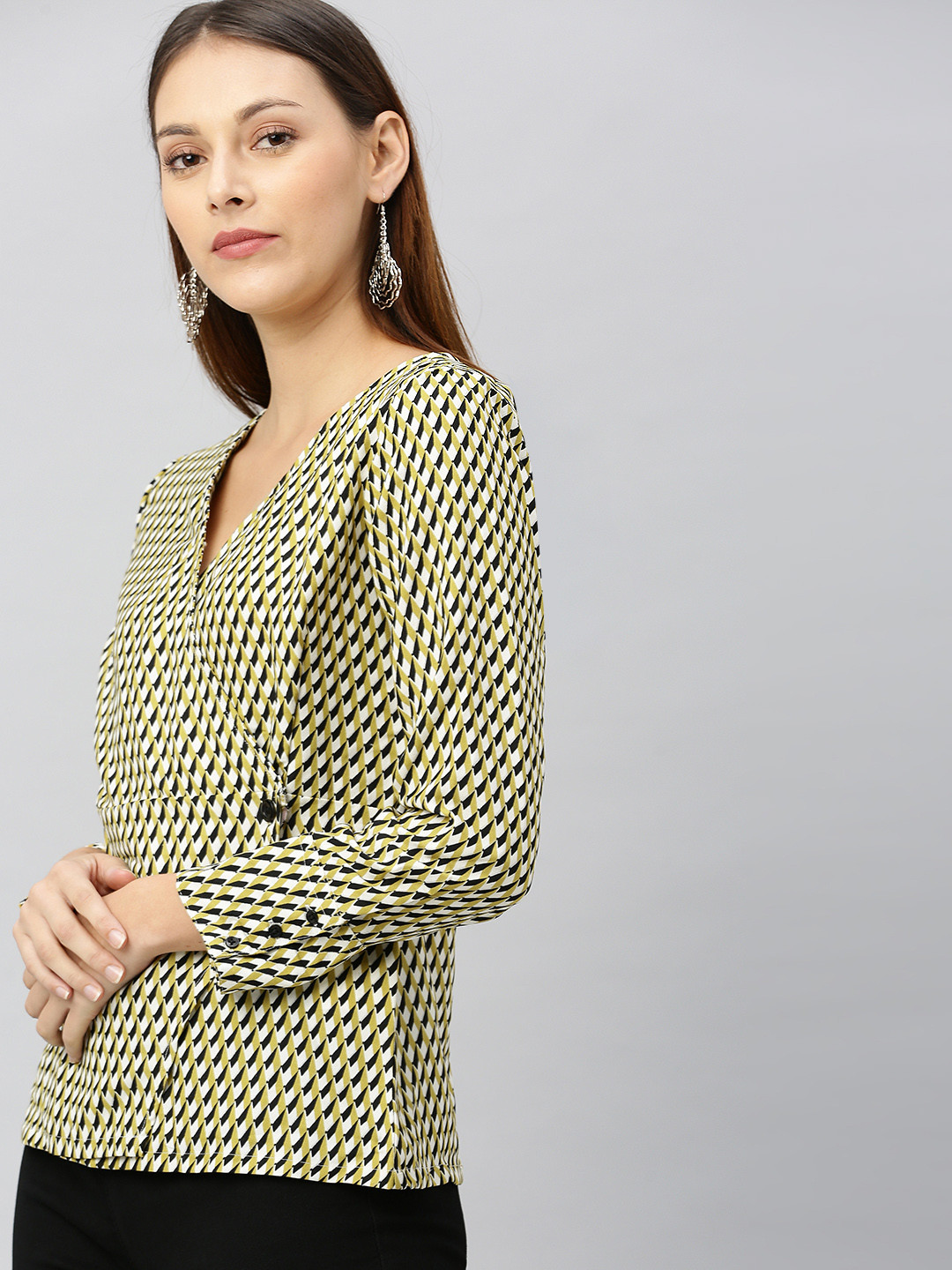 

HERE&NOW Women Green & Black Geometric Printed Wrap Top