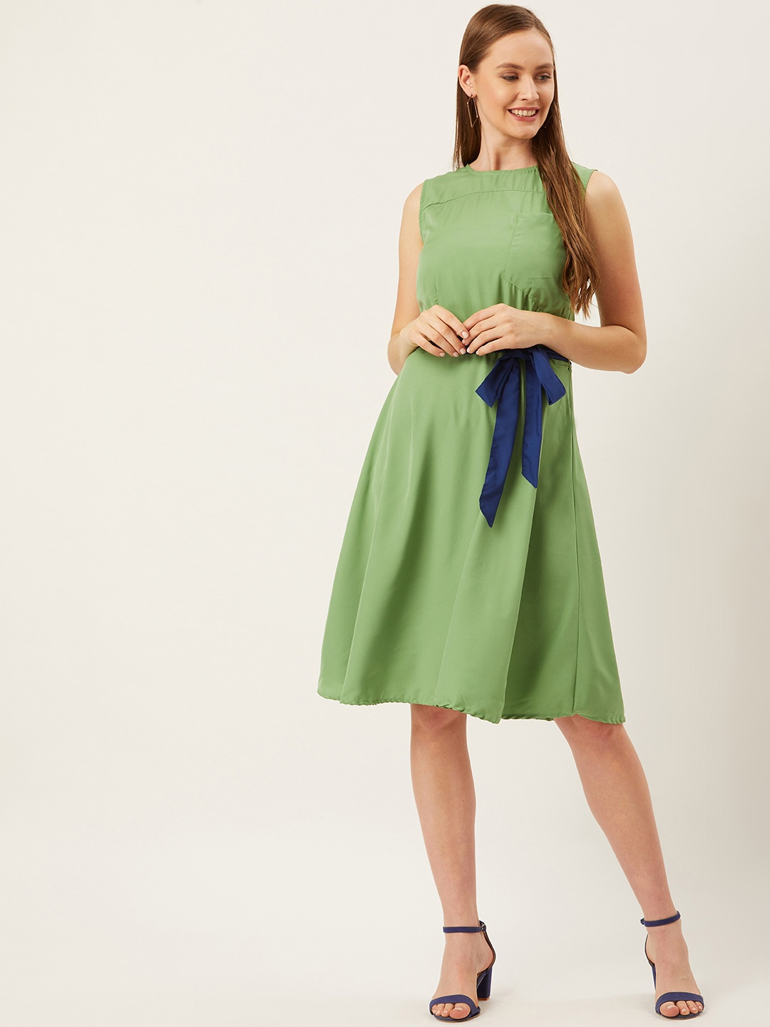 

Alsace Lorraine Paris Women Green Solid A-Line Dress