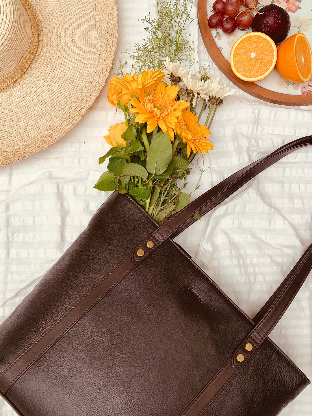 

MAI SOLI Women Brown Solid Leather Shoulder Bag