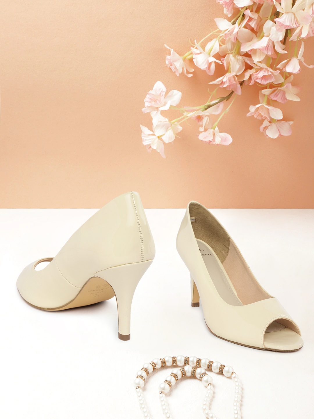 

Carlton London Women Cream-Coloured Solid Heeled Peep Toes