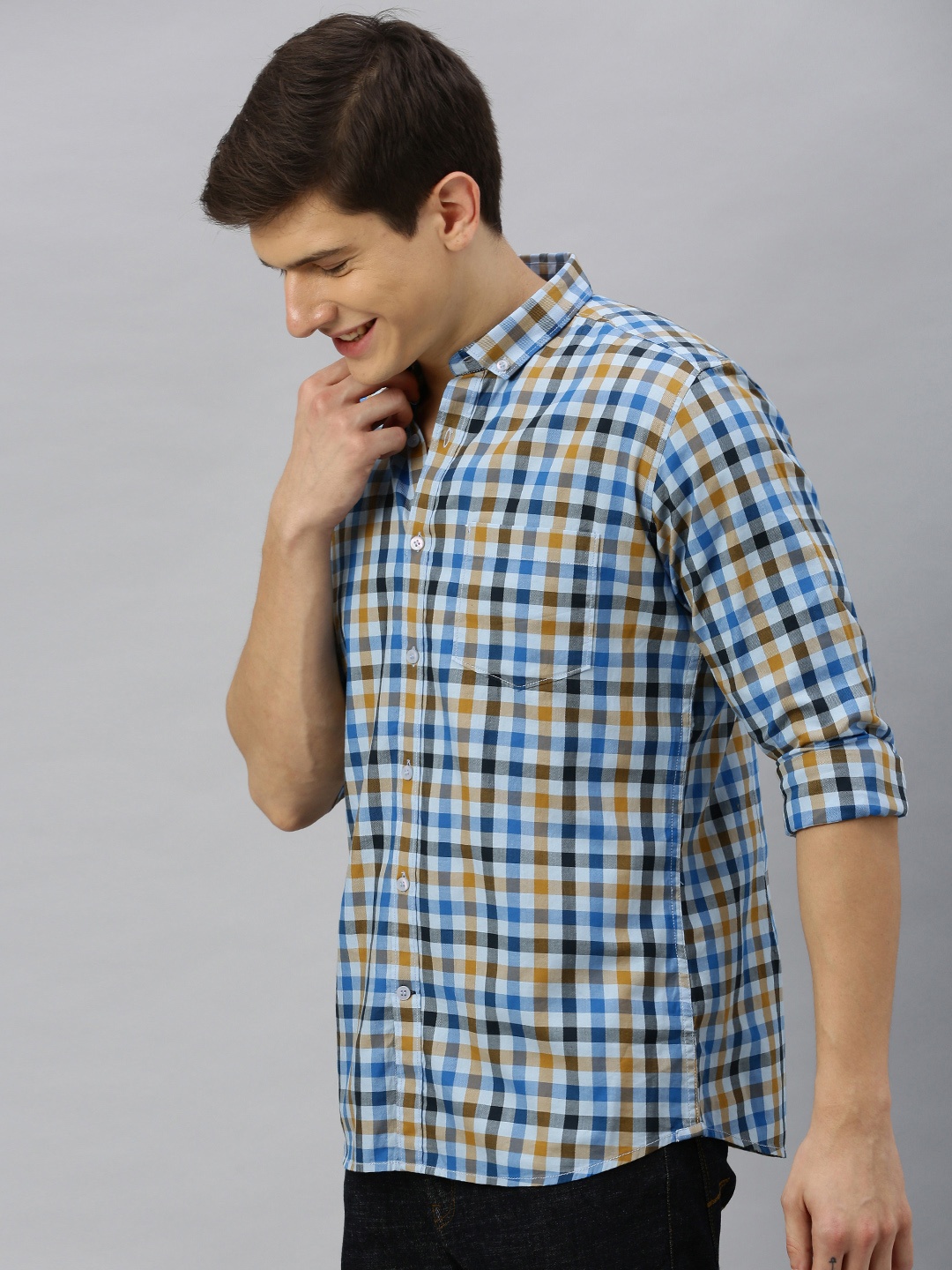 

Mast & Harbour Men Blue & Yellow Regular Fit Checked Casual Shirt