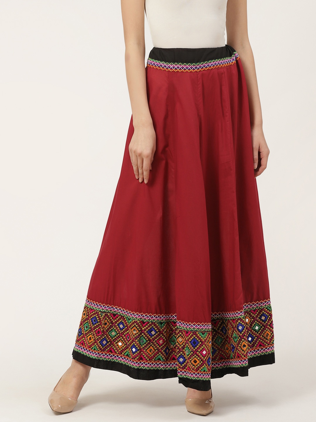

Vastraa Fusion Women Maroon Solid Flared Maxi Skirt