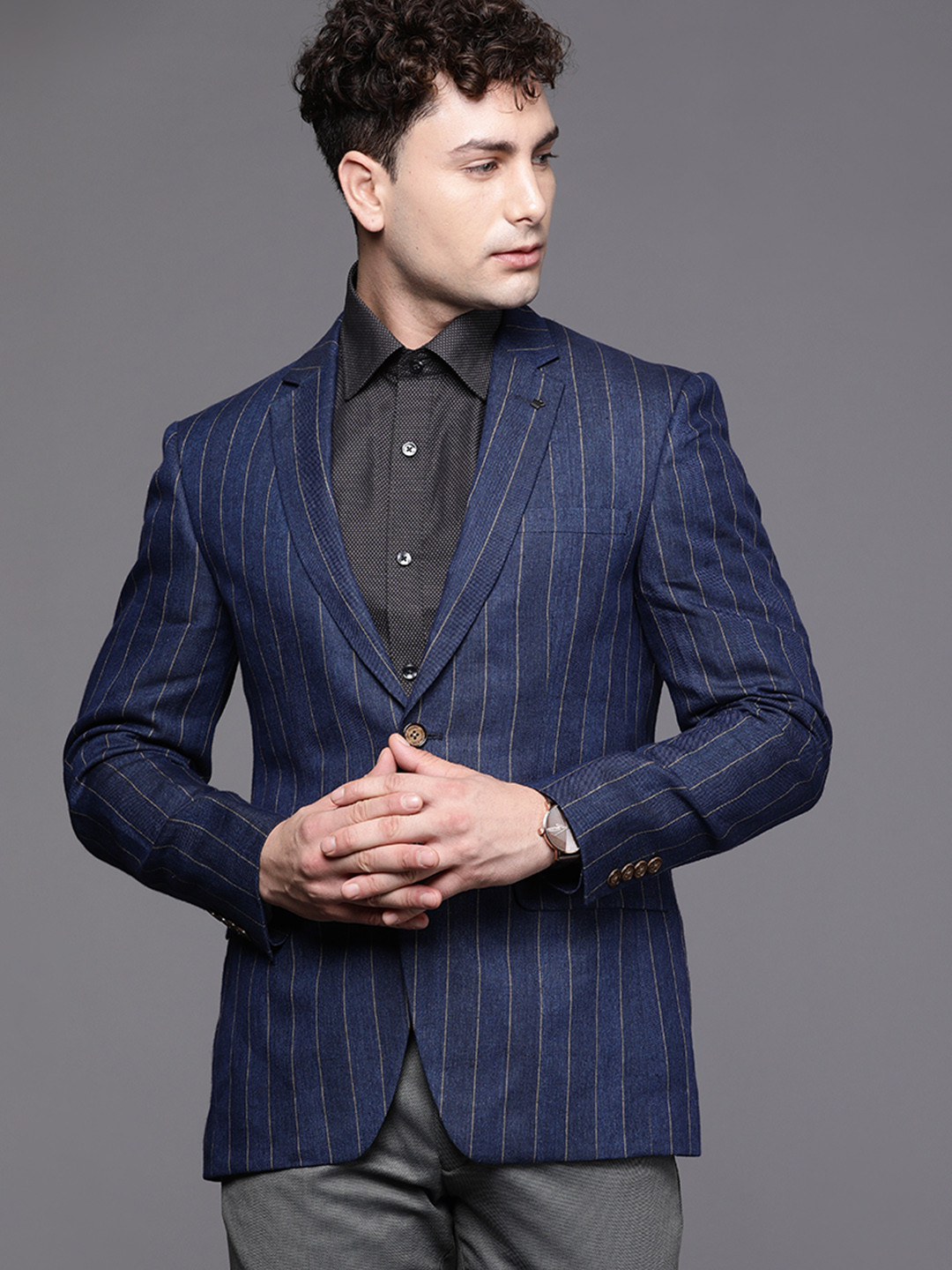 

Louis Philippe Men Navy Blue & Mustard Yellow Slim Fit Striped Formal Linen Blazer