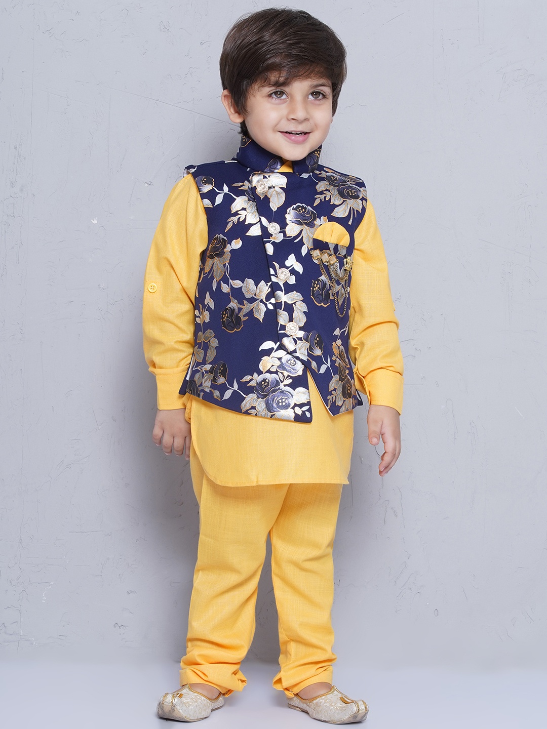 

Aj DEZInES Boys Yellow & Navy Blue Printed Kurta with Pyjamas & Nehru Jacket