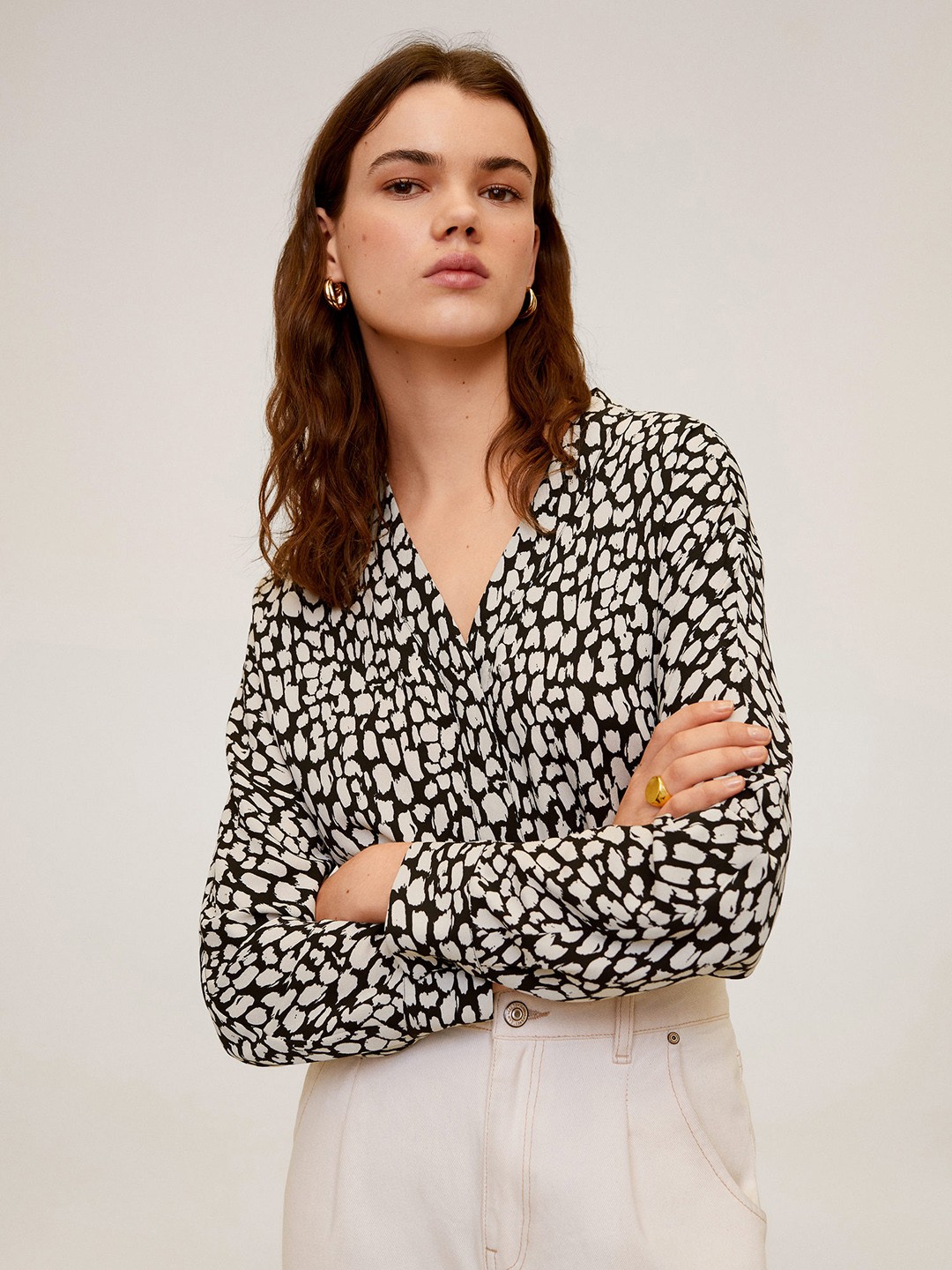 

MANGO Women Black & White Abstract Print Drop-Shoulder Top