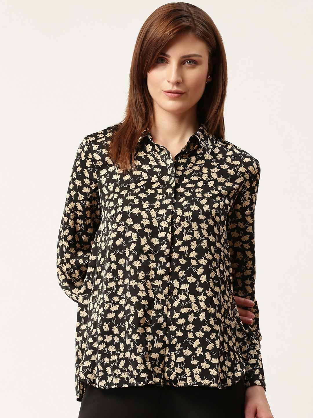 

MANGO Women Black & Beige Regular Fit Floral Printed Casual Shirt