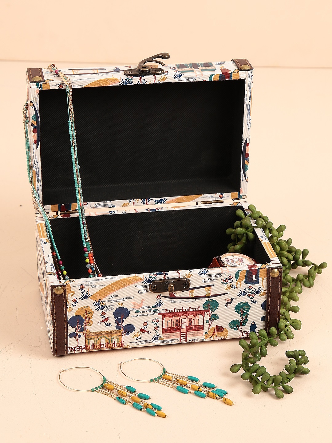 

Chumbak White & Yellow Printed Suitcase