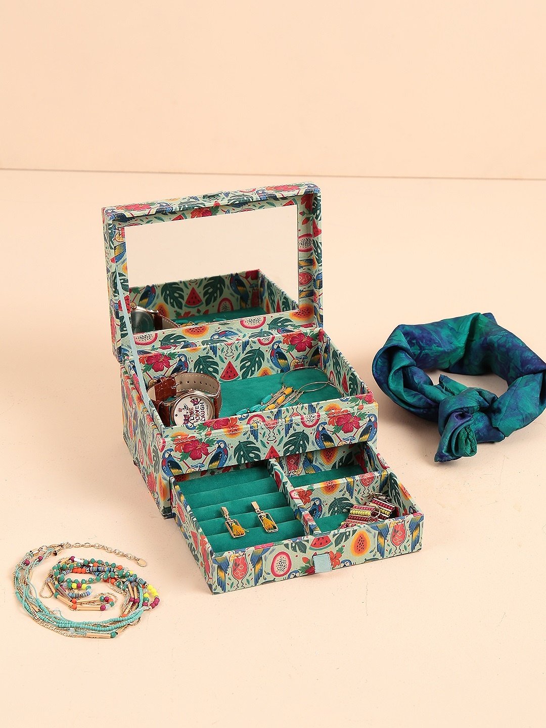 

Chumbak Green & Blue Printed Birdy Bunch Jewellery Box