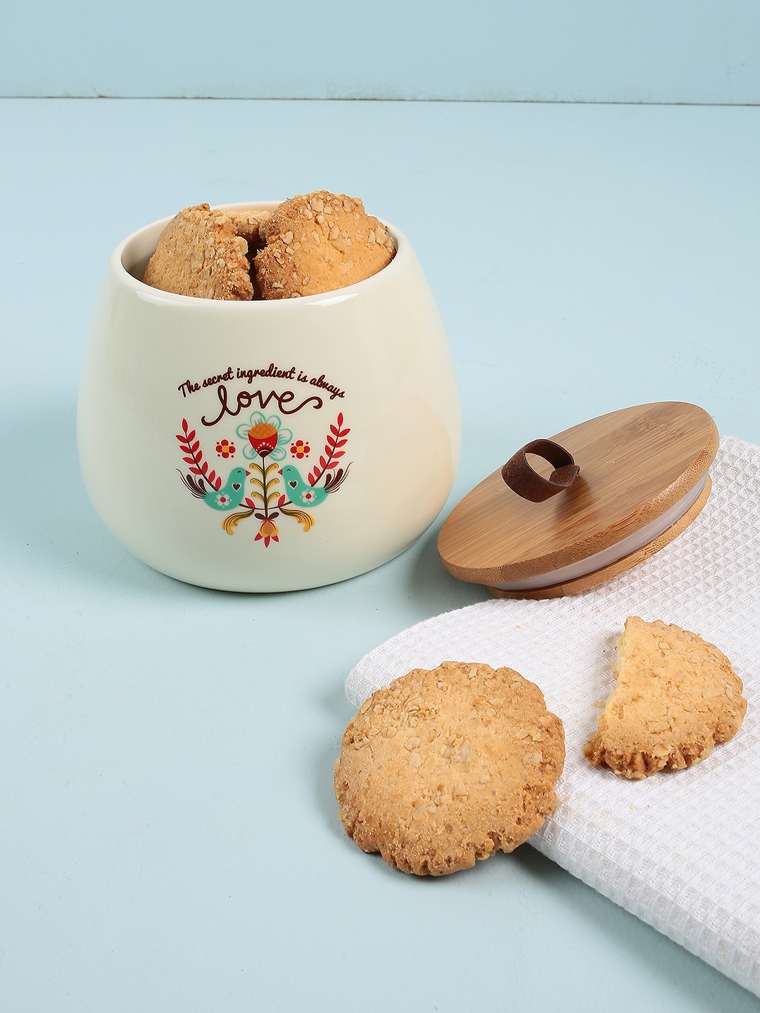 

Chumbak White Printed A Dash Of Love Storage Jar With Lid