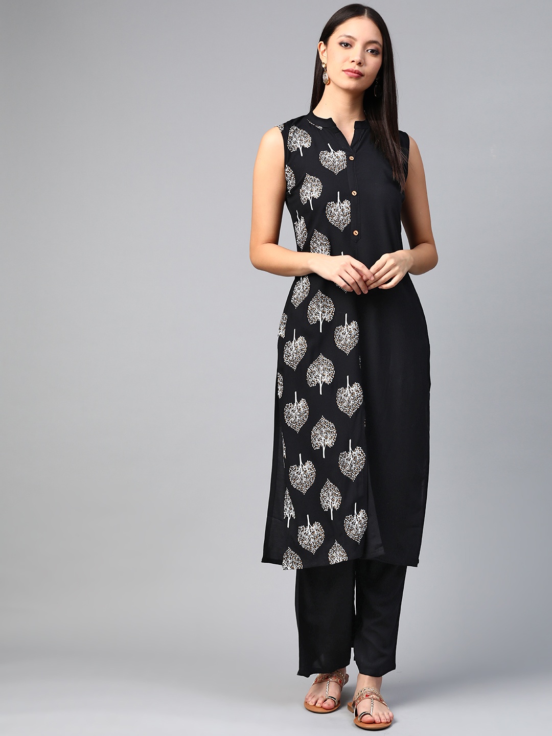 

ZIYAA Women Black & White Khari Printed Kurta with Palazzos