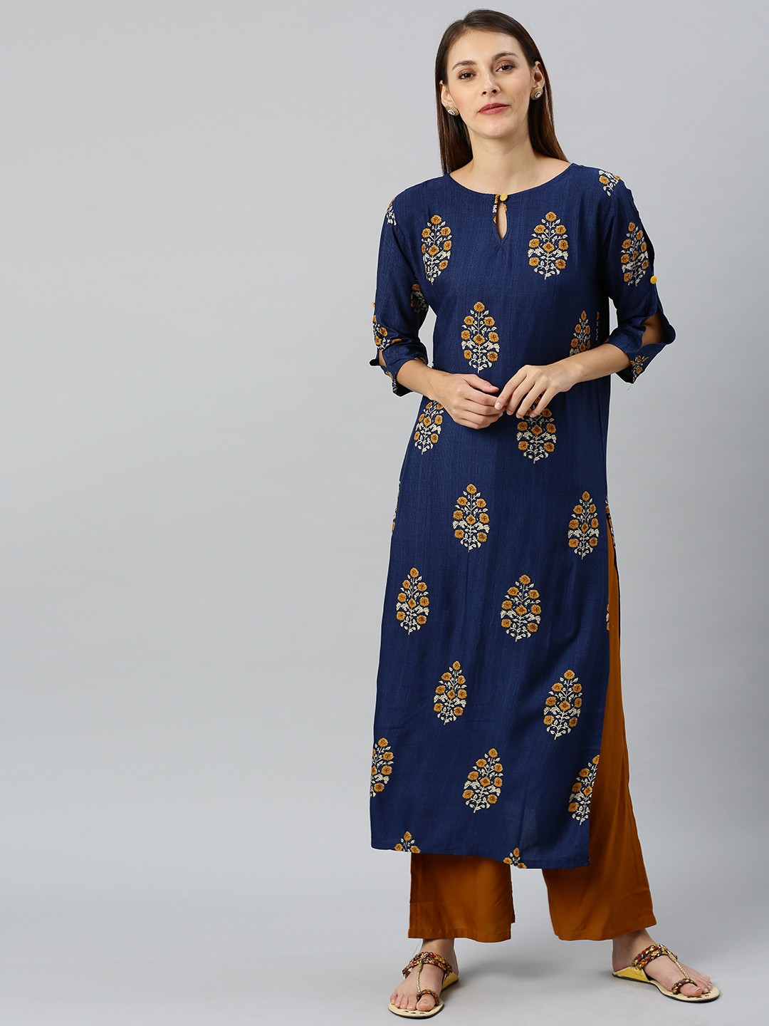 

SANISA Women Navy Blue & Brown Floral Printed Kurta with Palazzos