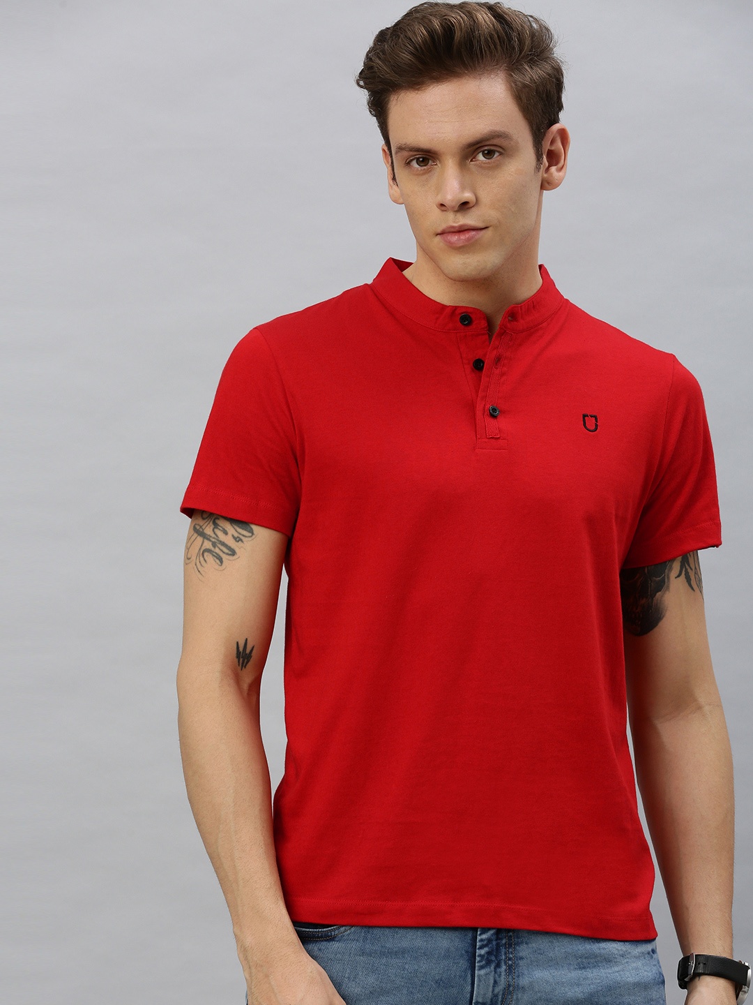 

Urbano Fashion Men Red Solid Slim Fit Mandarin Collar Pure Cotton T-shirt